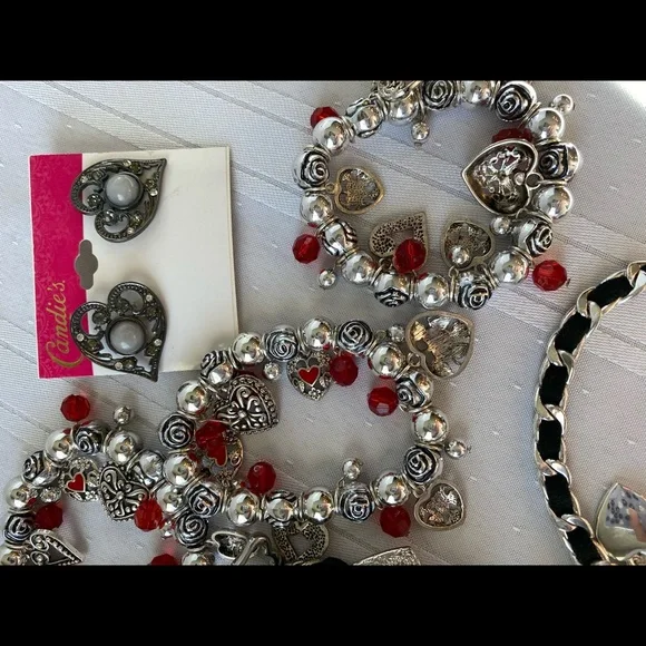 Heart-shaped Silver-tone Jewelry Lot - Picture 7 of 12